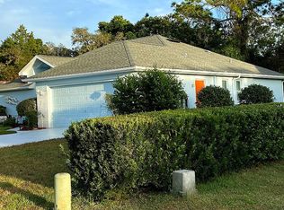 6 Begonias Ct, Homosassa, FL 34446