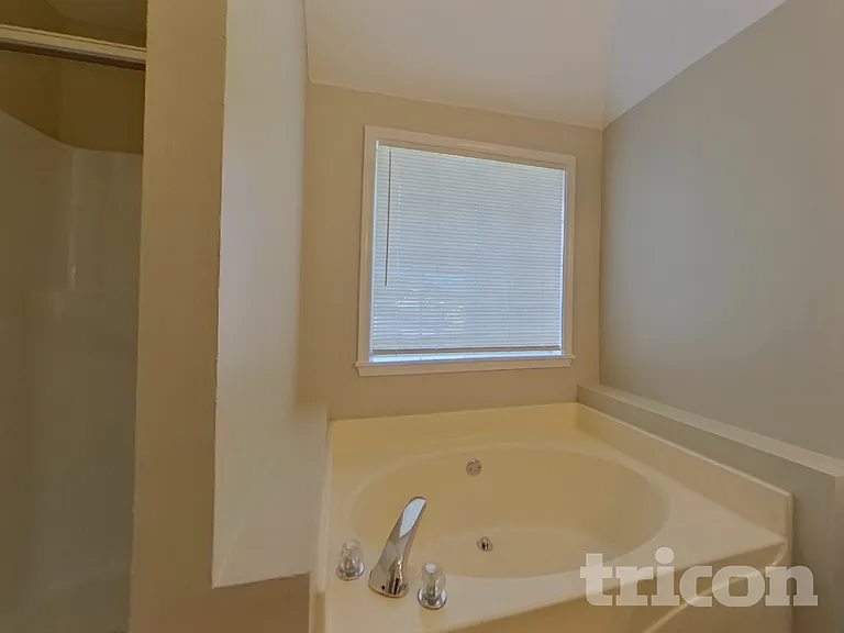 750 Stonemill Mnr — Photo 11