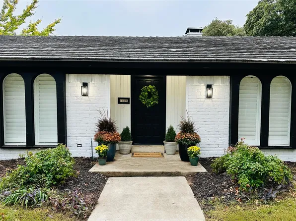 1805 Burr Oak St, Arlington, TX 76012