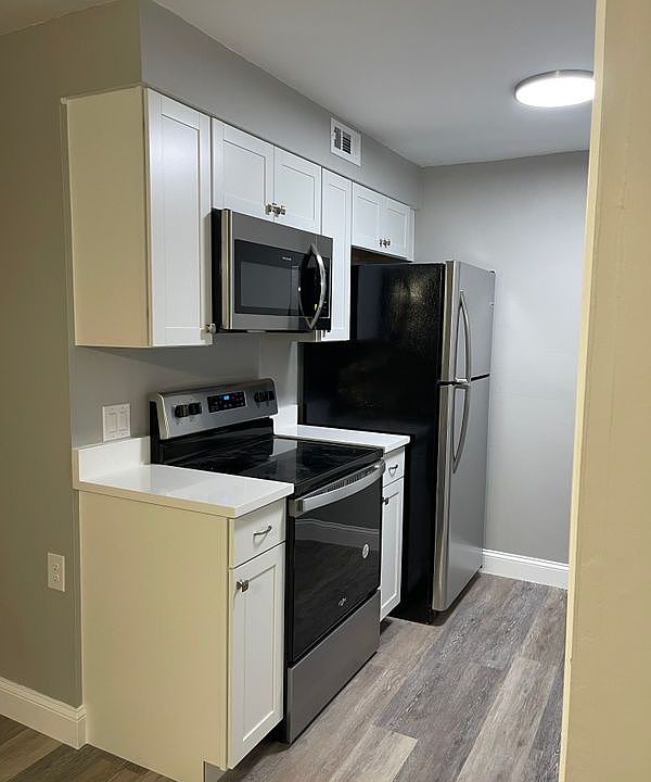 1st image of 420 S Palmetto St APT 1