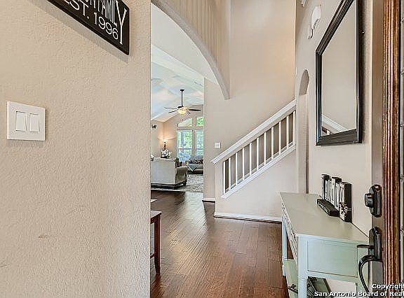 2nd image of 611 Colosseo Way