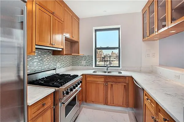 Rented by R New York | media 48