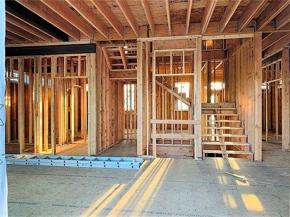 5th image of 5008 Wyoming St