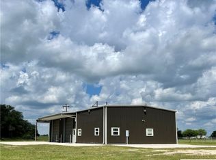 922 Slippery Elm Rd, Victoria, TX 77904