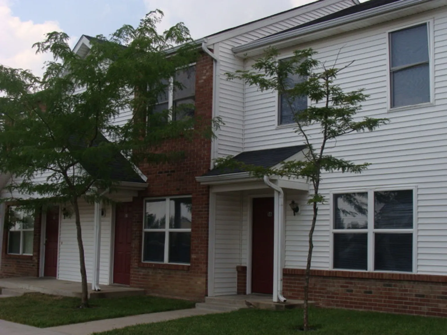 Crosspoint Apartments — Photo 2