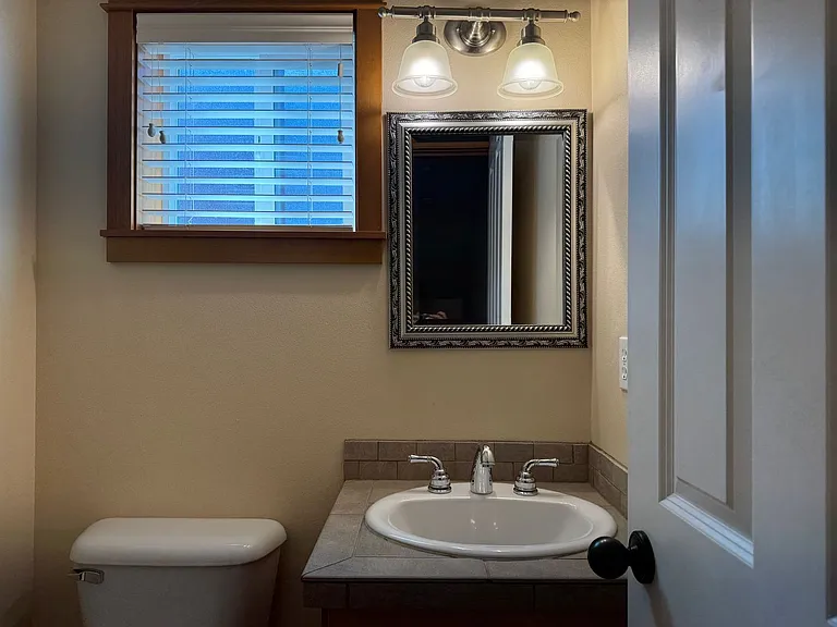 5218 Puget Blvd SW #C — Photo 8