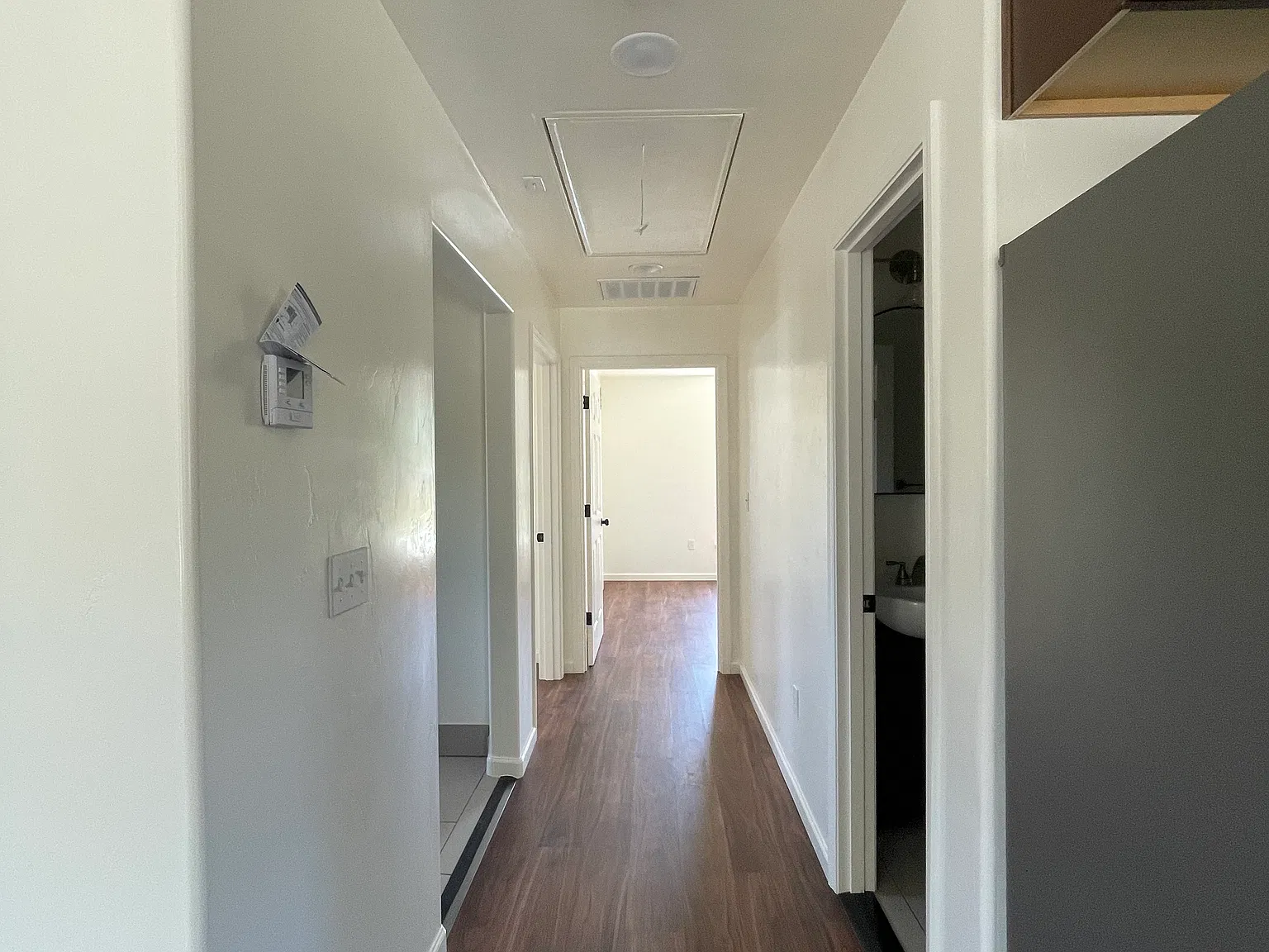 2 bed, 1100 sqft, $2,400 — Photo 2