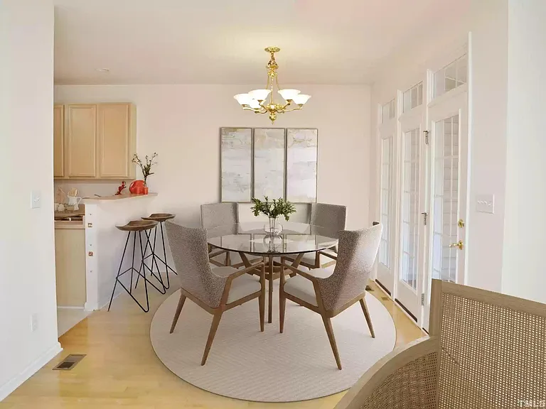 5653 Picnic Rock Ln — Photo 17