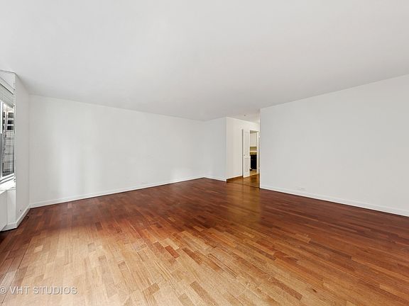 4th image of 777 N Michigan Ave APT 906