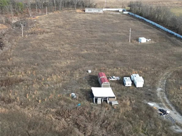 S 655th Rd, Colcord, OK 74338