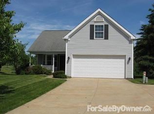 8514 Waterside Dr, Northfield, OH