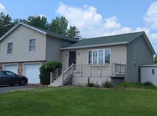 12 Woodland Hills Dr, Morrisonville, NY 12962