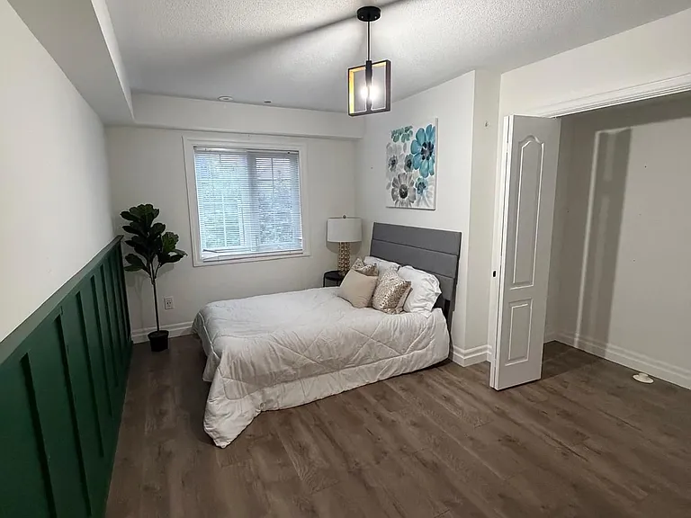 435 Hensall Cir #67 — Photo 12