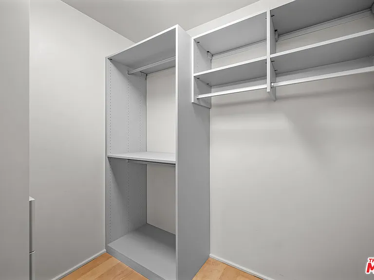 1100 S Hope St #1410 — Photo 10