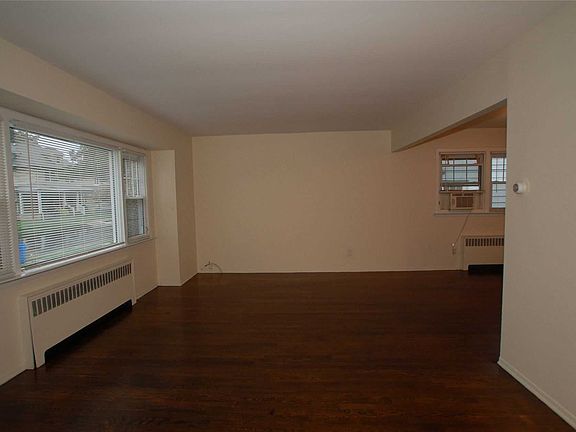 3rd image of 600 5th Ave
