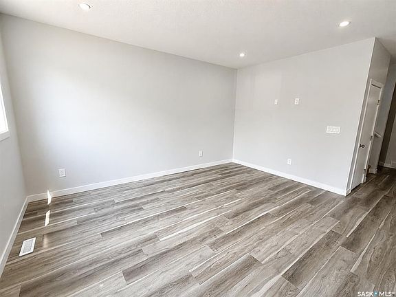 3rd image of 2982 Green Brook ROAD