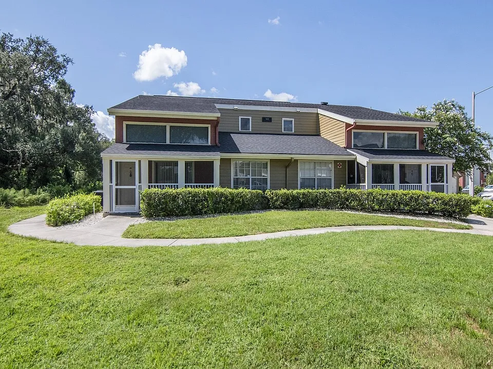 305 Lake Parsons Grn #101
