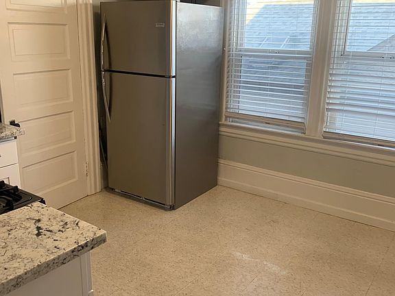 5th image of 732 Petaluma Blvd S #B