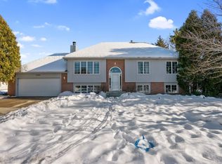 3565 Andrew Dr, Woodbury, MN 55125