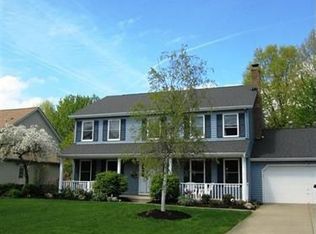 2694 Chadwick Ct, Westlake, OH 44145