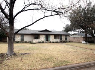 3806 Clubway Ln, Farmers Branch, TX 75244