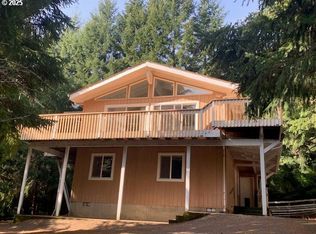 814 Decosta Ln, Oakland, OR 97462