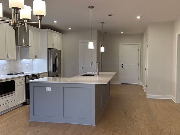 5th image of 5189 Highpointe Lakes Dr Unit 204