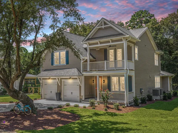 977 Bellas Ln, Awendaw, SC 29429
