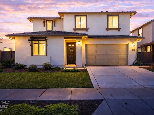 3912 Azul Way, Sacramento, CA 95835