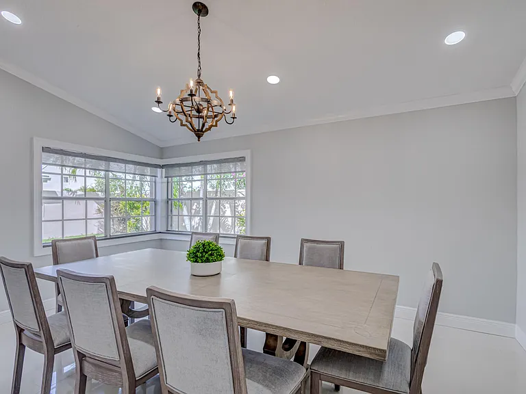 17 Selby Ln — Photo 27