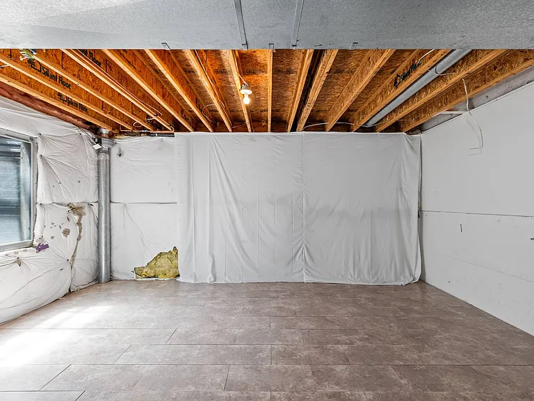 15726 Greenstone Ln — Photo 27