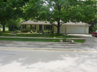 7S241 Charles Ave, Naperville, IL 60540