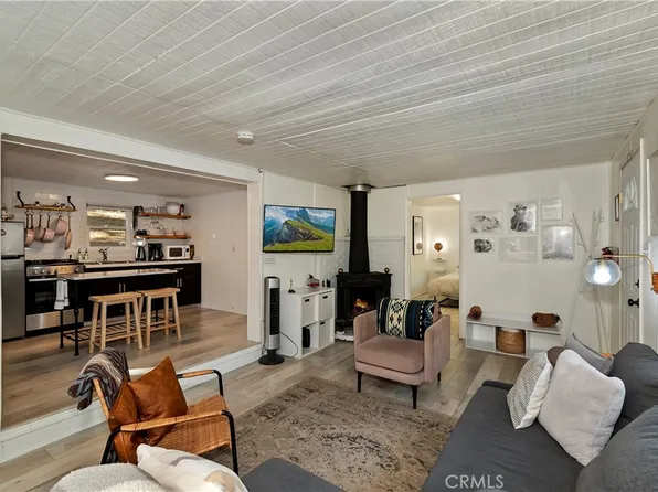 33353 Yukon Dr, Green Valley Lake, CA 92341