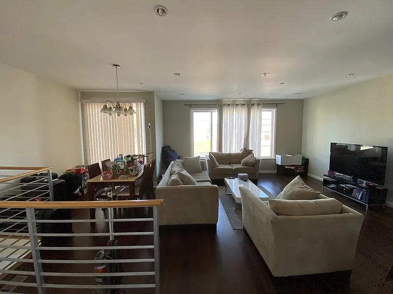 414 W Orange Ave — Photo 5