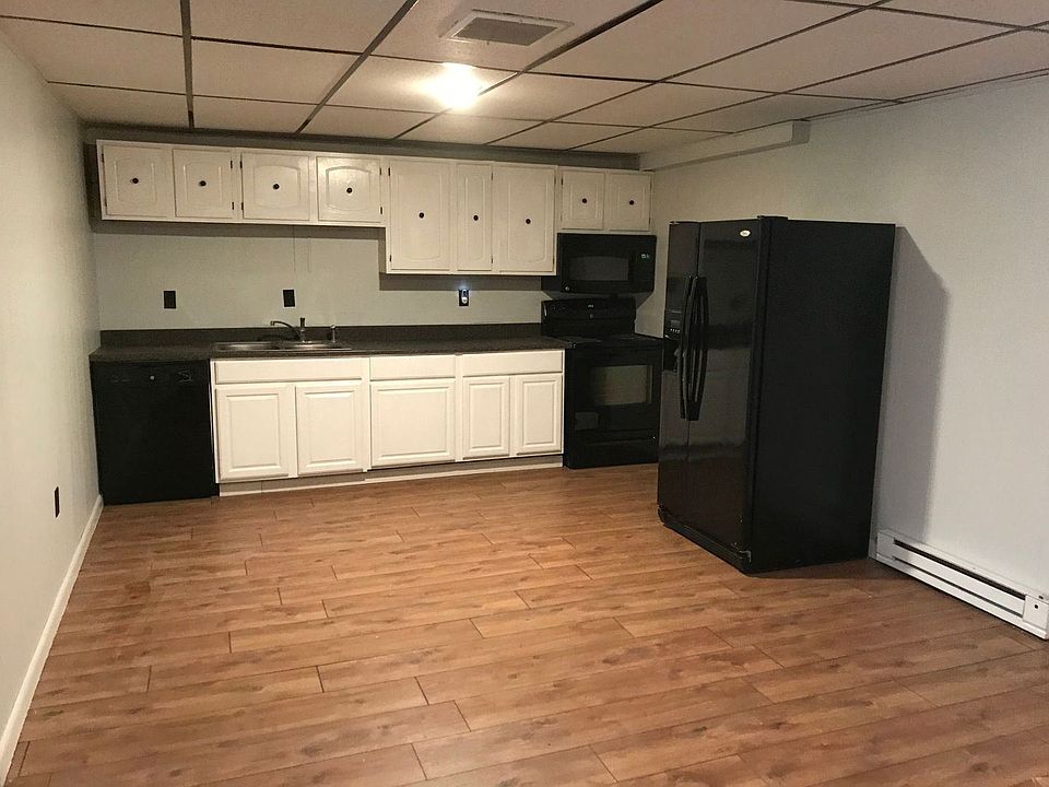 1st image of 326 E Broadway APT 4