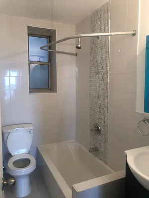 Rented by Newcastle Realty Services | media 4