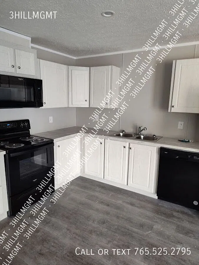 Upcoming 3 Bedroom/2 bath Muncie,IN — Photo 2