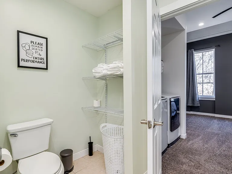 55 E Clifton Ave #B — Photo 7