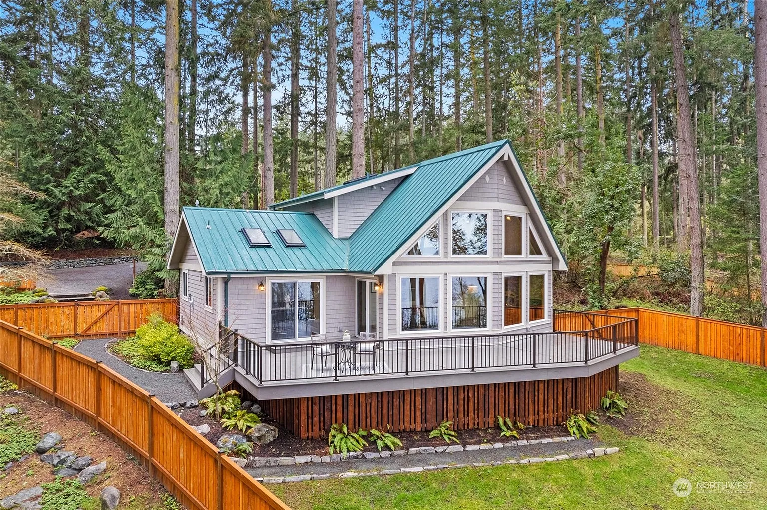 3727 Saratoga Road photo 1