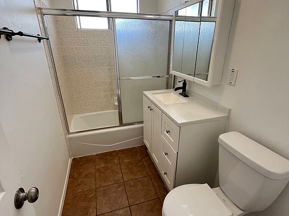 5th image of 10123 Palm St #10119