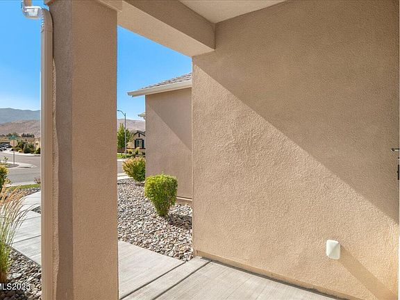 4th image of 6945 Lookout Peak Dr
