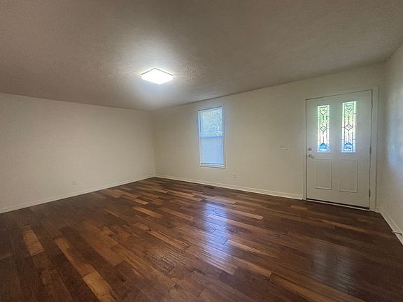 2nd image of 705 Stone St