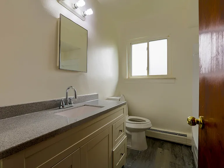 29250 Longview Ave #14 — Photo 8