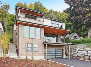 4718 W Ruffner St, Seattle, WA 98199