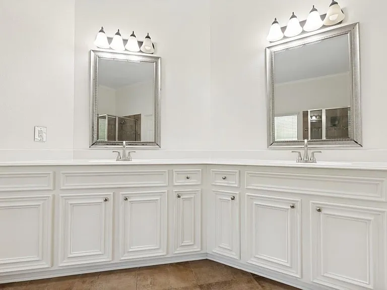 9318 Rainbluff Ln — Photo 12
