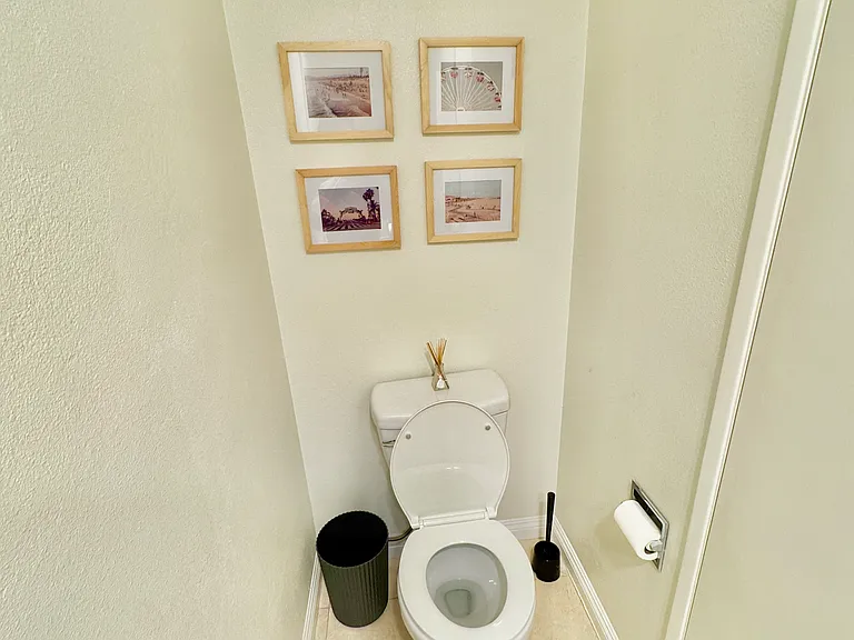 Powder room