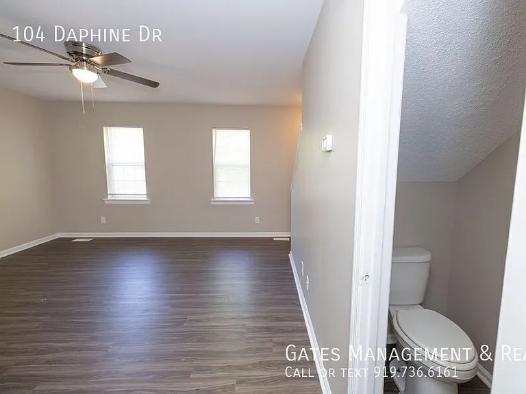 104 Daphine Dr — Photo 8