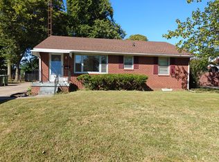 713 Canterbury Rd, Owensboro, KY 42303