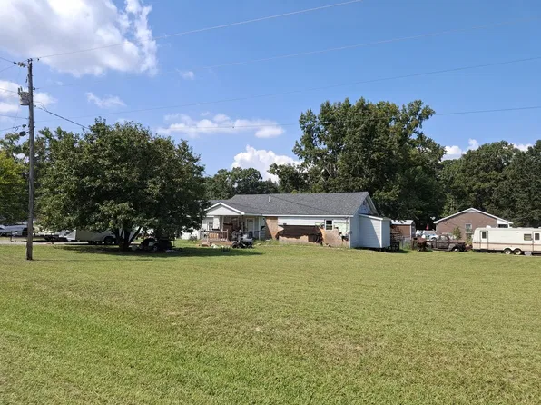 108 Jim Martin Dr, Roanoke Rapids, NC 27870