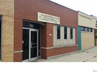 3152 S Wayne Rd, Wayne, MI 48184